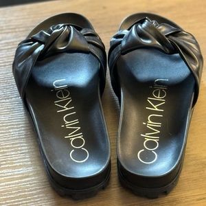 Slightly USED: Flats